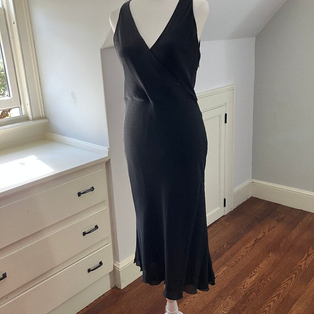 Hobbs (London) black silk dress Size 8 (US 4) with small polka dots